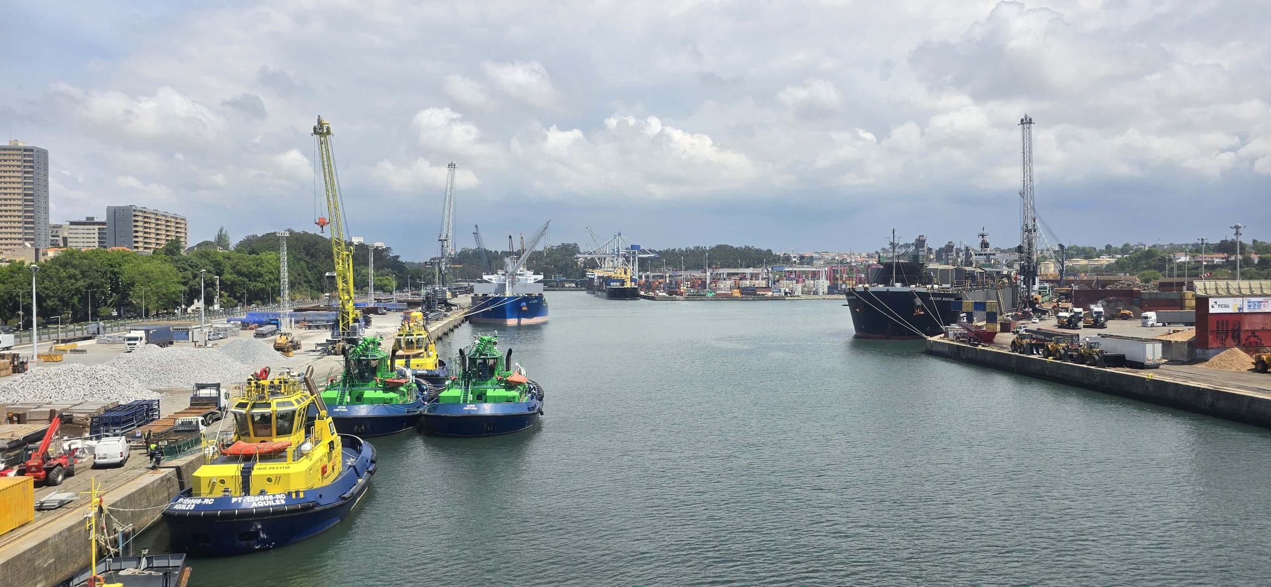 Port of Leixoes, Porto. MAMVC marine surveying base